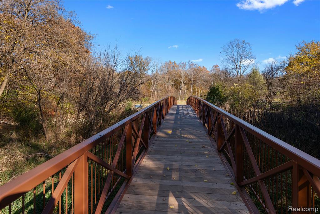 43606 Gainsley Drive, Sterling Heights, MI 48313 — Photo 37