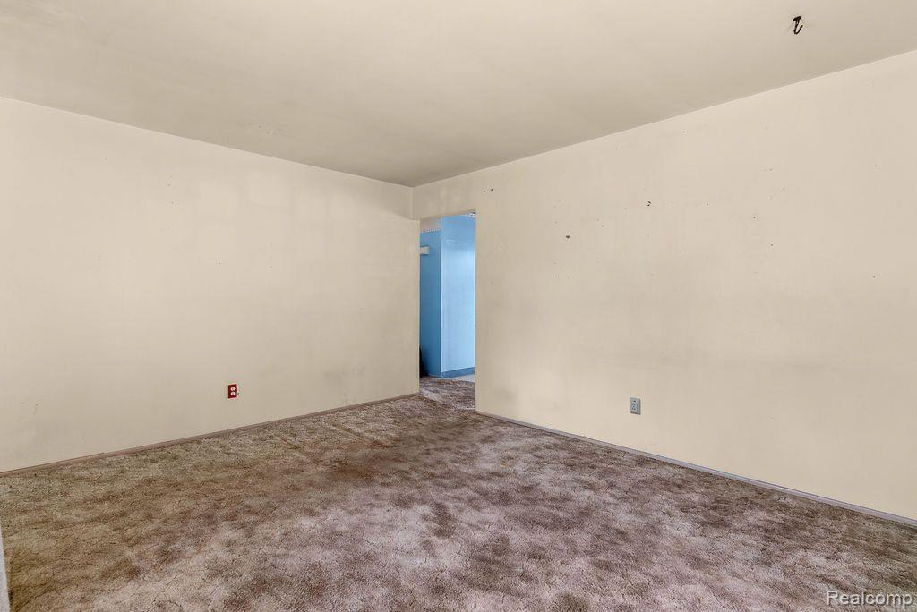6626 ELMRIDGE Drive, Flint, MI 48505 — Photo 11