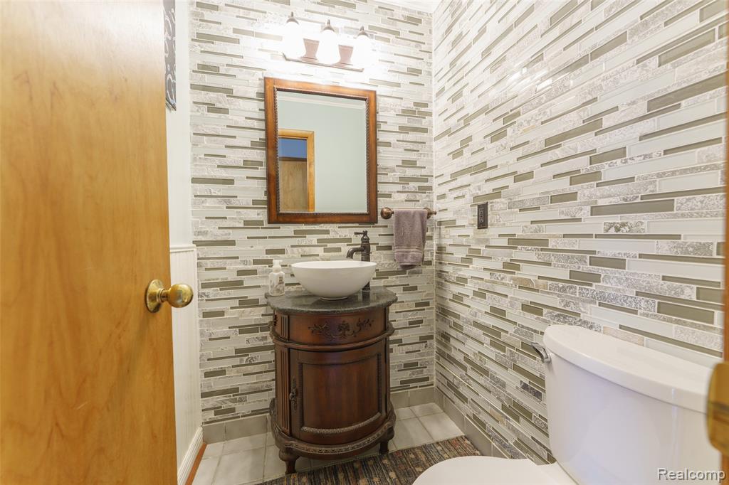 12921 Ann Lynn Drive, South Lyon, MI 48178 — Photo 39