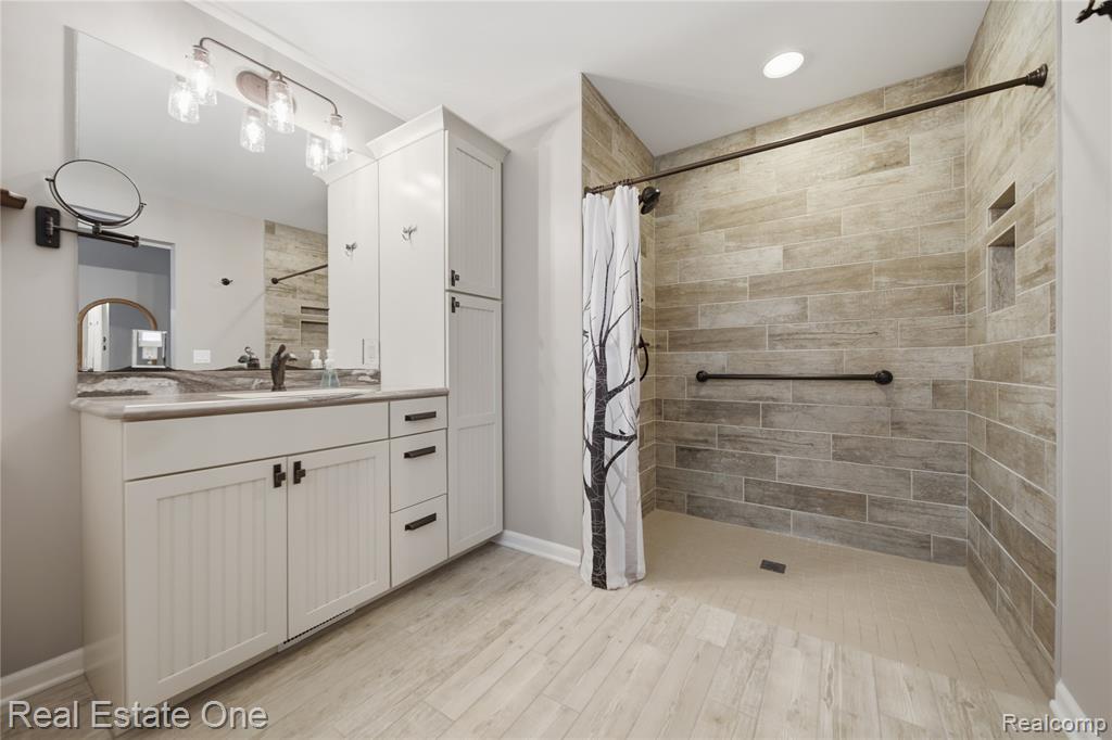 2939 Tamarack Lake Drive, Pinckney, MI 48169 — Photo 13