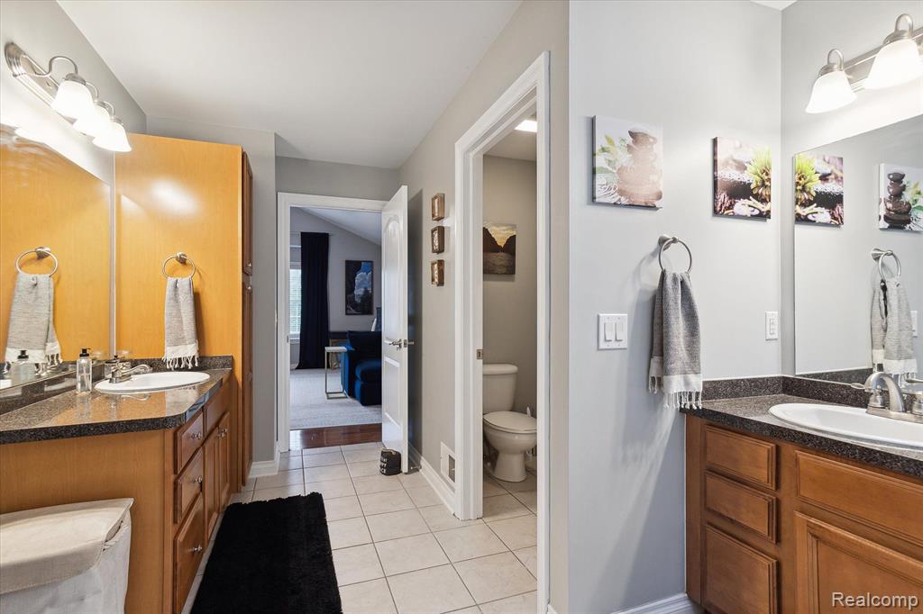 4198 OAK Street, Grand Blanc, MI 48439 — Photo 5