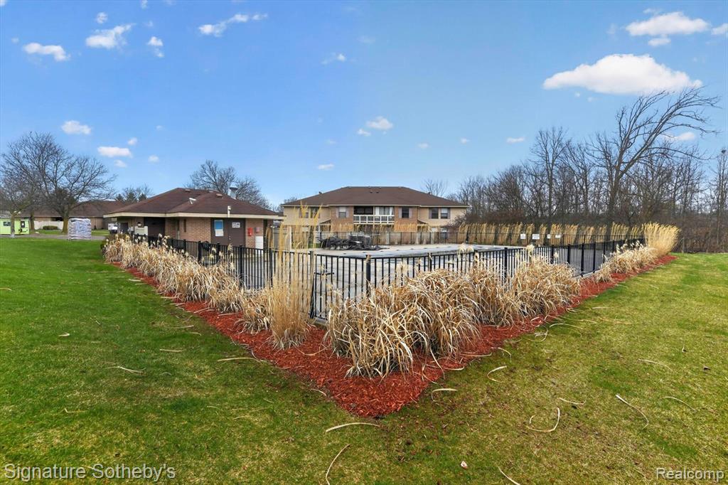 61031 Greenwood Drive, South Lyon, MI 48178 — Photo 29