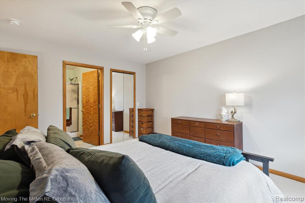 9755 WILDFLOWER, Belleville, MI 48111 — Photo 17