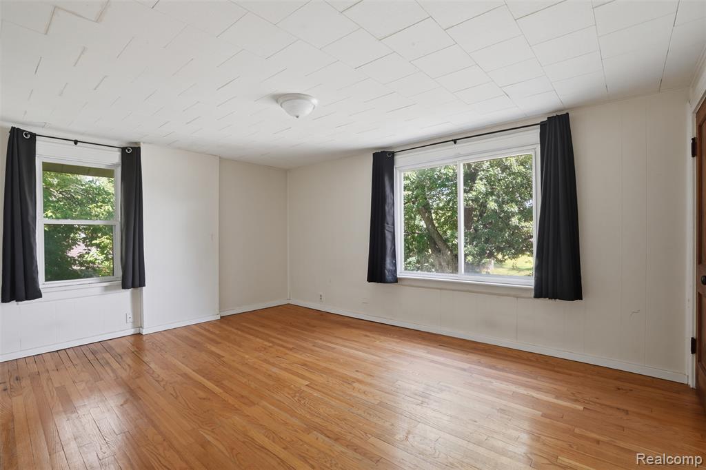 969 Myrtle Avenue, Waterford, MI 48328 — Photo 12