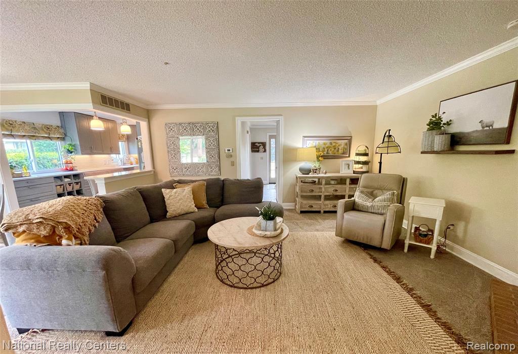 48104 COLONY FARM CIR, Plymouth, MI 48170 — Photo 15