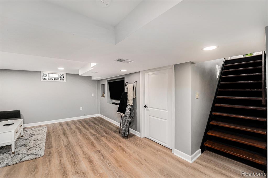 416 N Sheldon Road, Plymouth, MI 48170 — Photo 16