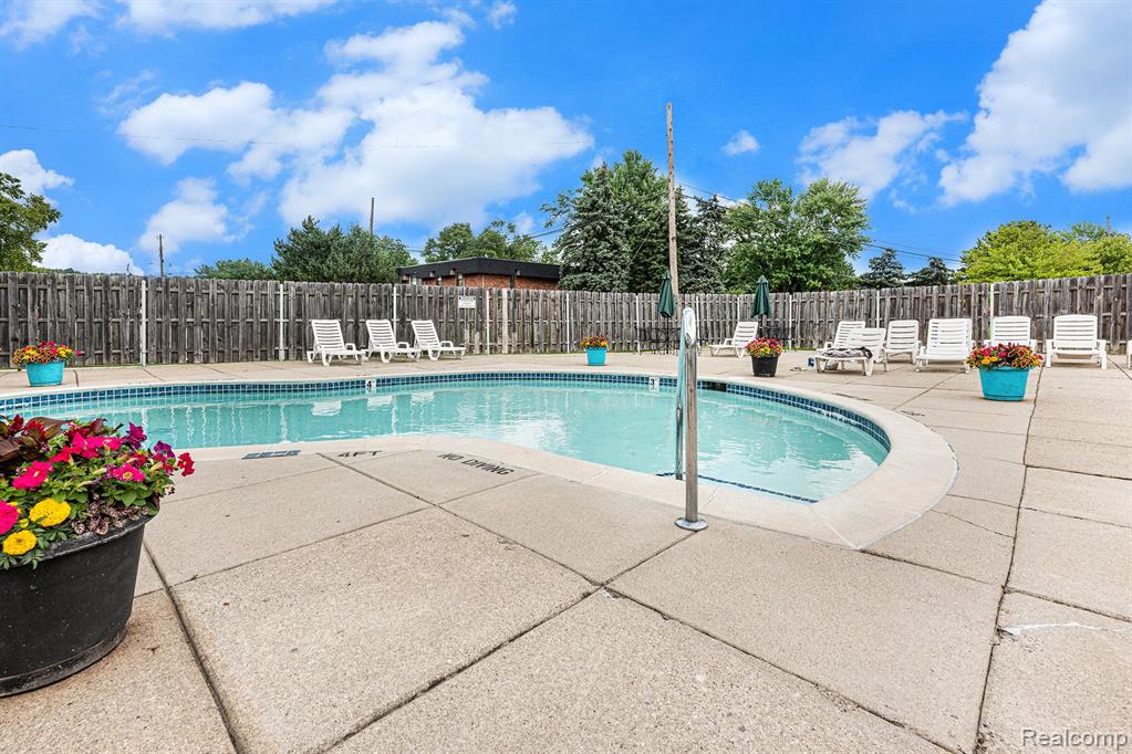 4830 BRIARWOOD Avenue, Royal Oak, MI 48073 — Photo 18