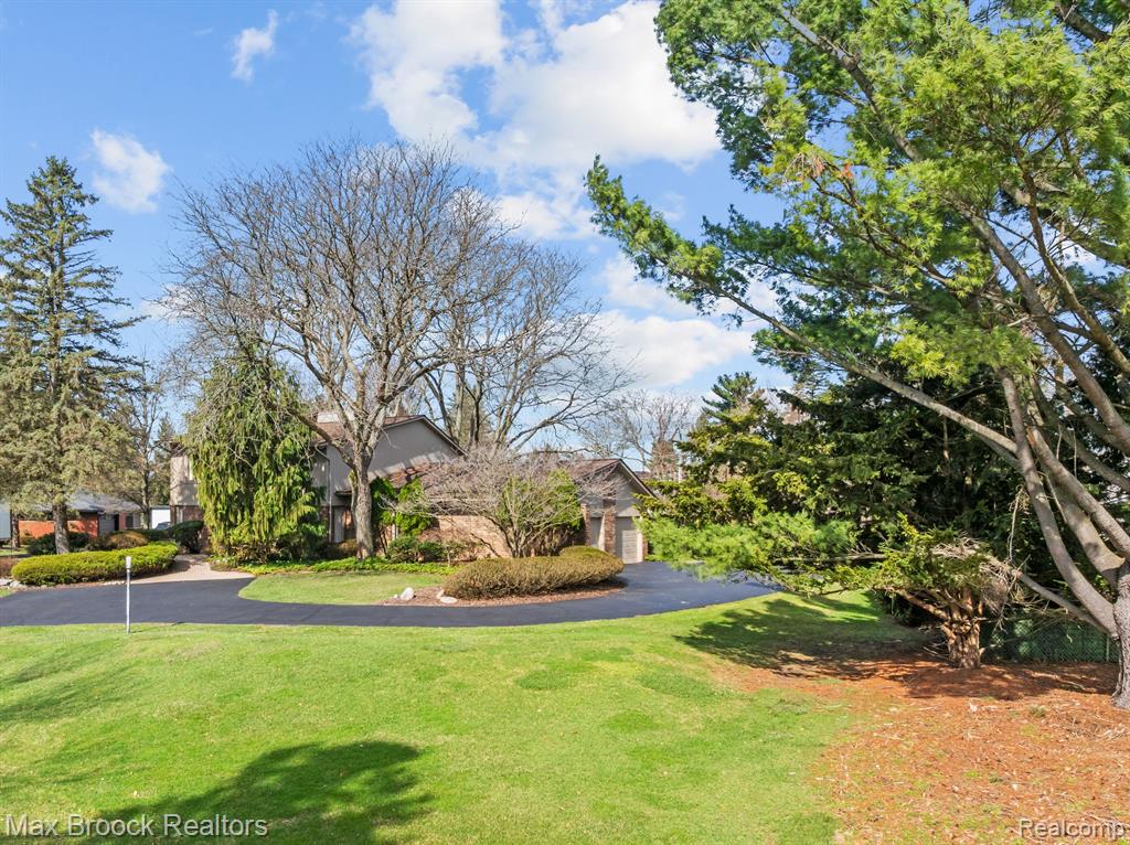 4838 KEW Court, Bloomfield Hills, MI 48301 — Photo 43