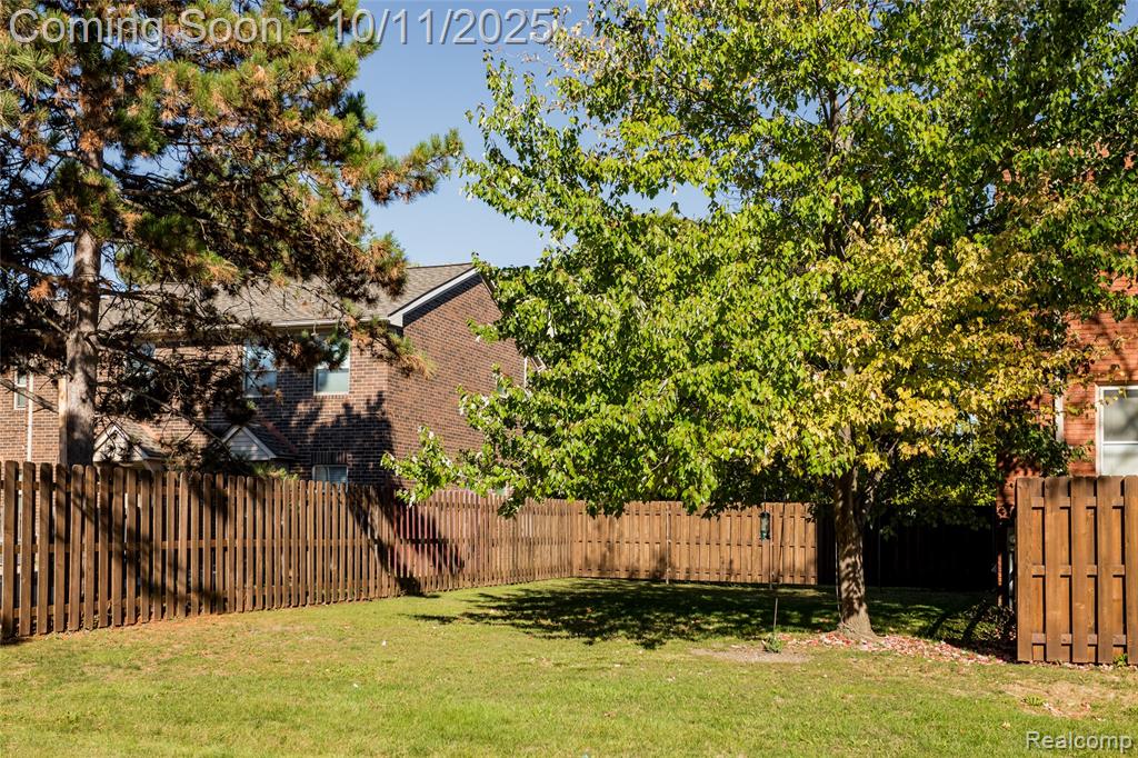 8043 3rd Street, Detroit, MI 48202 — Photo 38