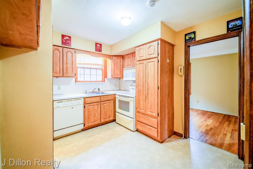 640 N Elizabeth Street, Dearborn, MI 48128 — Photo 27