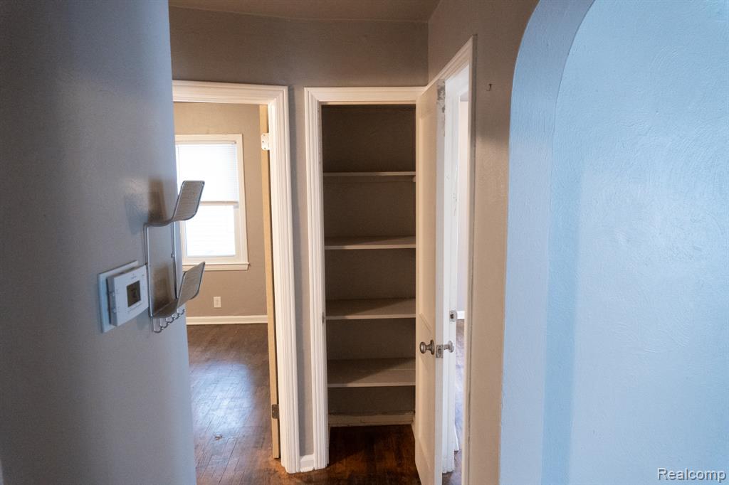 727 Waldman Avenue, Flint, MI 48507 — Photo 24
