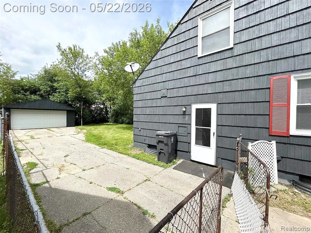 1534 Berrywood Lane, Flint, MI 48507 — Photo 3