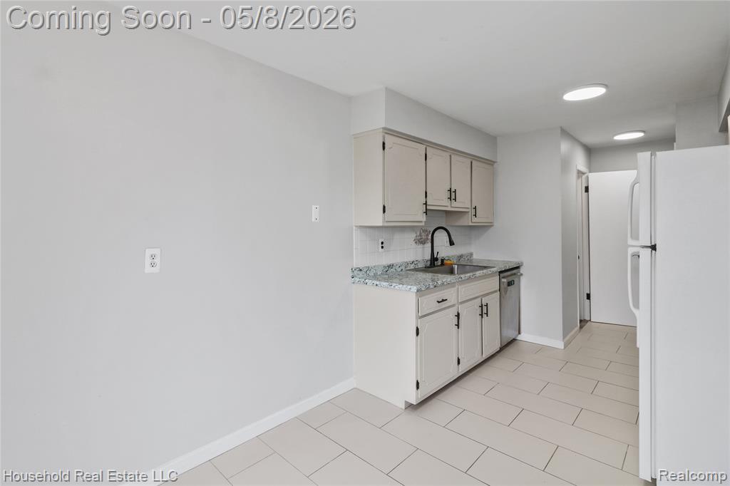 39363 Heatherheath Drive, Clinton Twp, MI 48038 — Photo 5