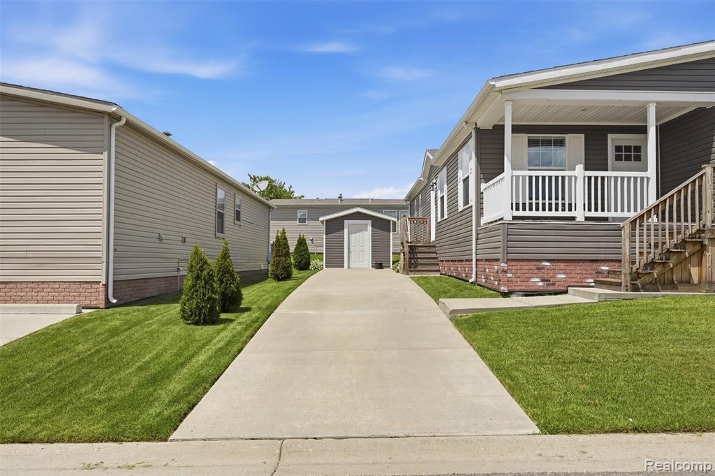 11766 Cedarbrook Drive, South Lyon, MI 48178 — Photo 20