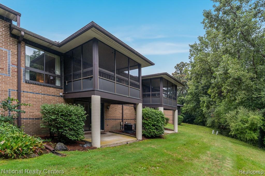 906 Wexford Way, 3, Rochester Hills, MI 48307 — Photo 22