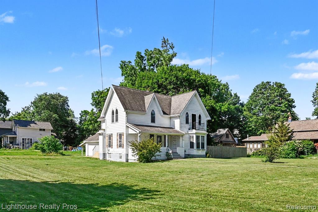 405 W Jefferson Street, Grand Ledge, MI 48837 — Photo 2
