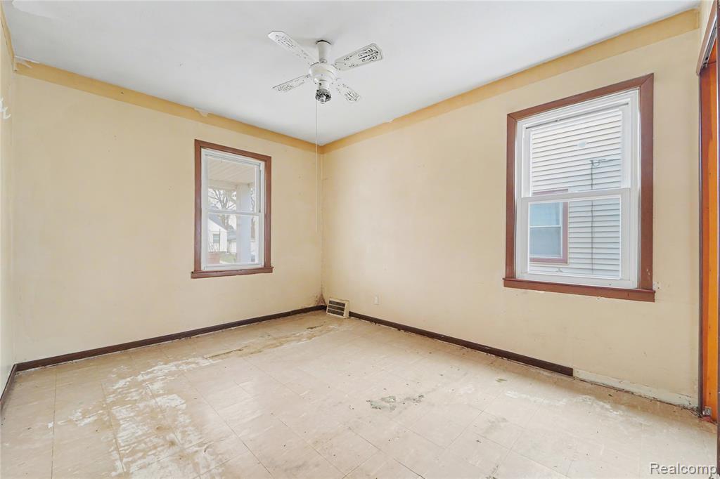 4537 Winifred Street, Wayne, MI 48184 — Photo 7