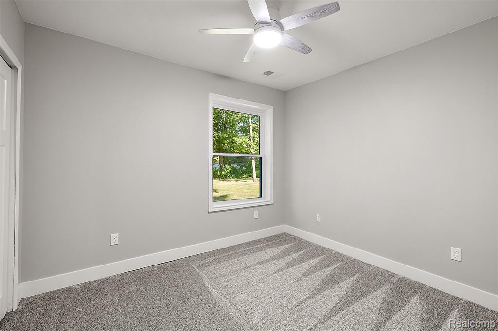 5771 Gratiot Avenue, St. Clair, MI 48079 — Photo 55