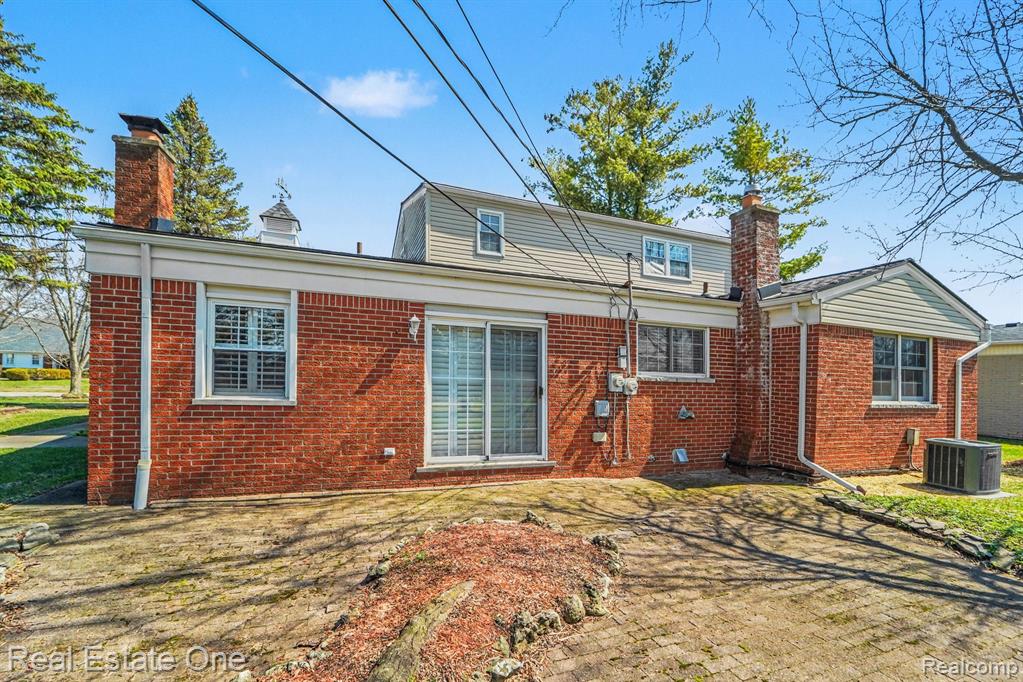 5303 Church Hill Drive, Troy, MI 48085 — Photo 29