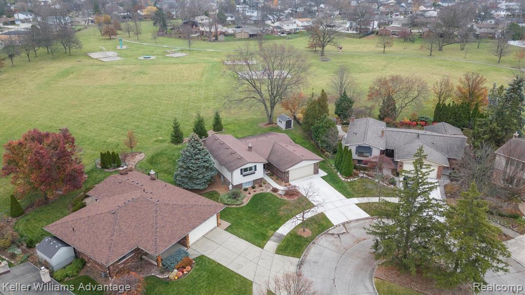 43924 ORLEANS, Canton, MI 48187 — Photo 54