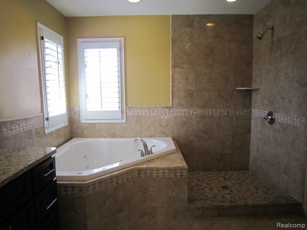 6850 ARLINGTON, West Bloomfield, MI — Photo 13