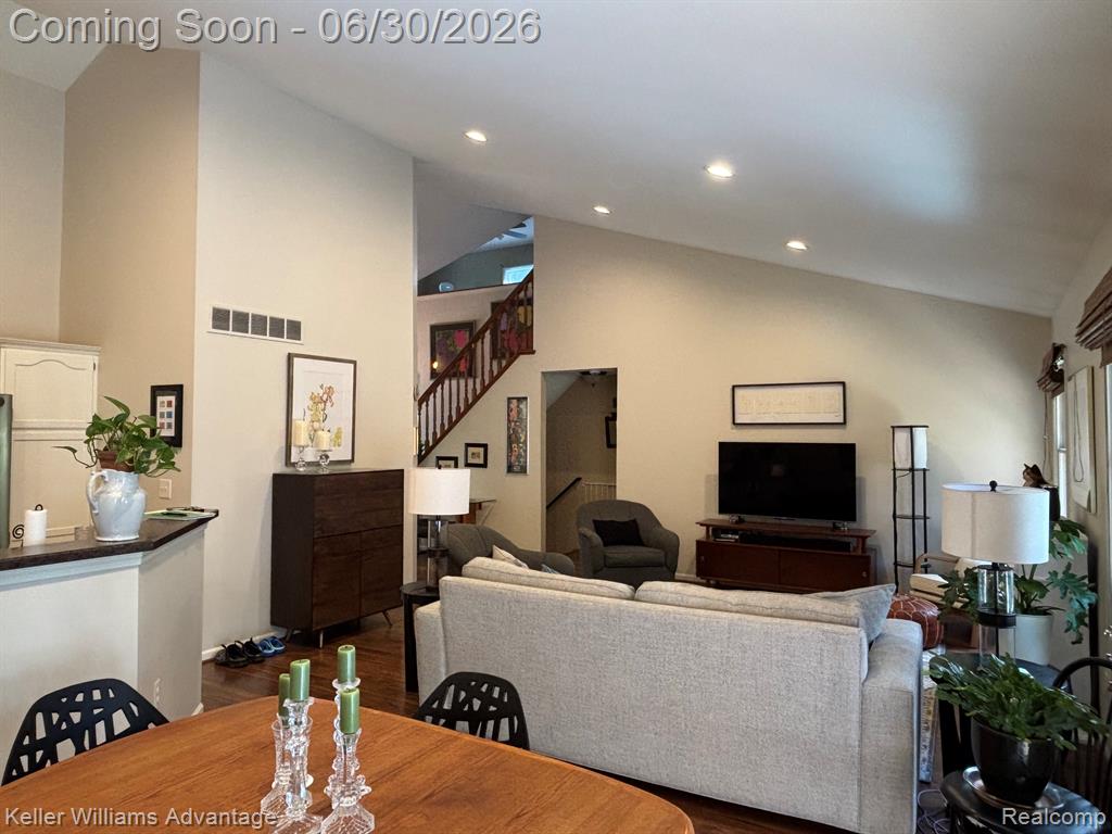 5517 Ashby Court, Waterford, MI 48327 — Photo 8