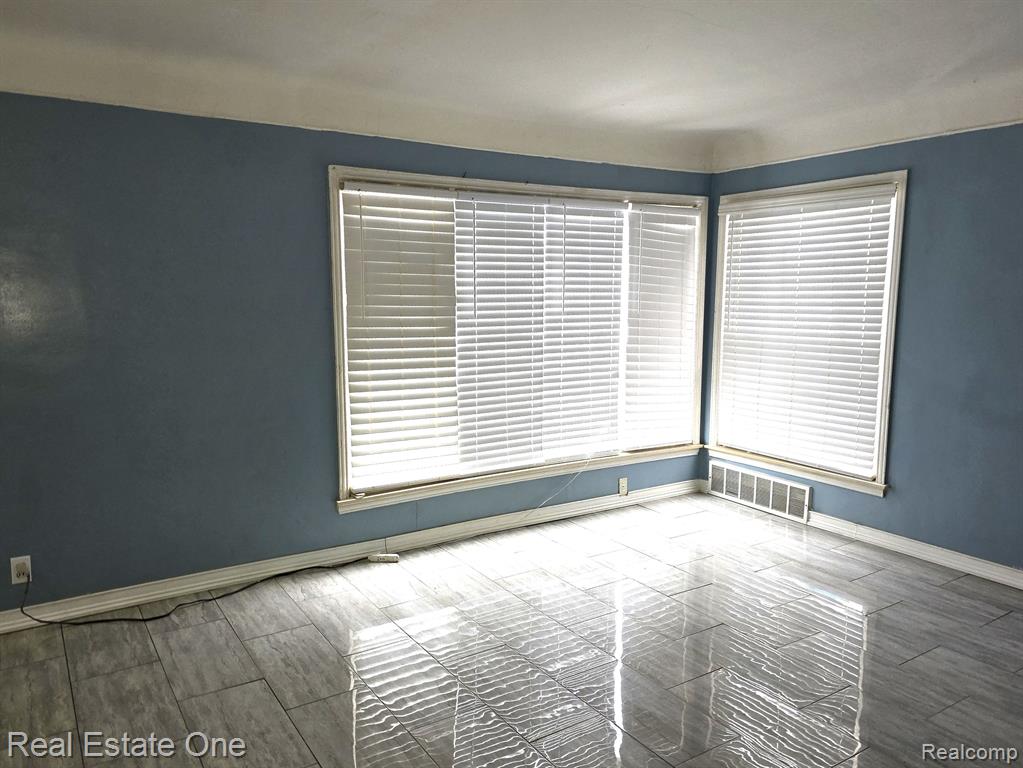 6046 ROSEMONT Avenue, Detroit, MI 48228 — Photo 9