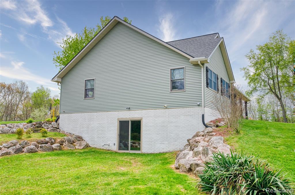 5753 Gregory Road, Gregory, MI 48137 — Photo 31