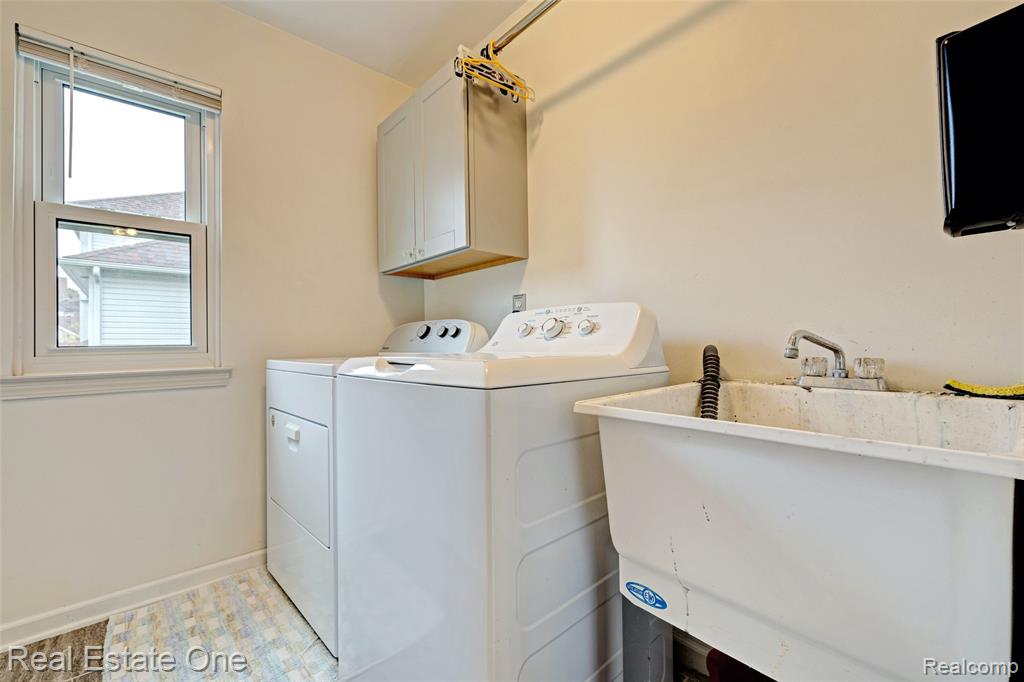 2324 Malena Lane, Oxford, MI 48371 — Photo 23