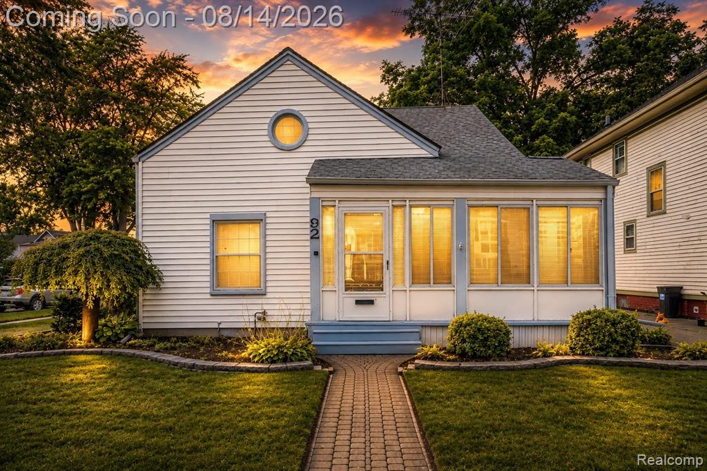 92 Lincoln Street, Mount Clemens, MI 48043