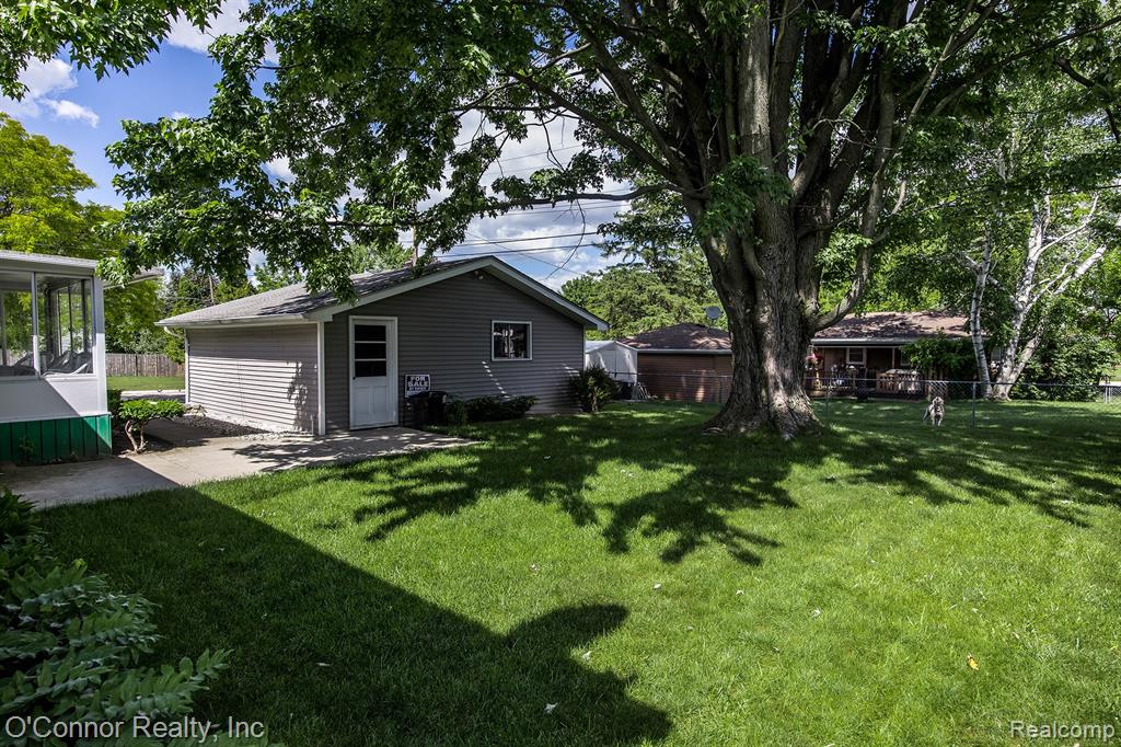 905 Virginia Avenue, Marysville, MI 48040 — Photo 27