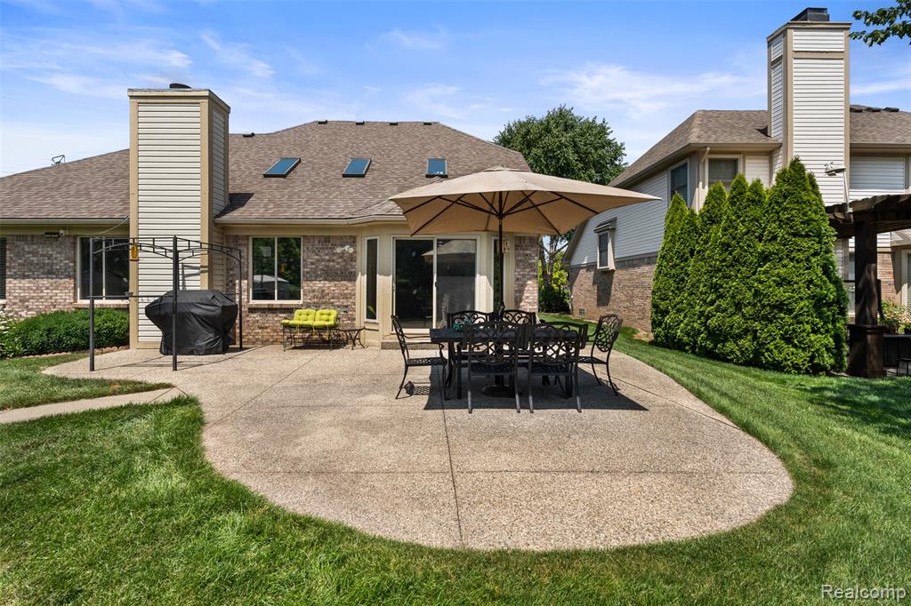 19550 Shorecrest Drive, Clinton Twp, MI 48038 — Photo 43