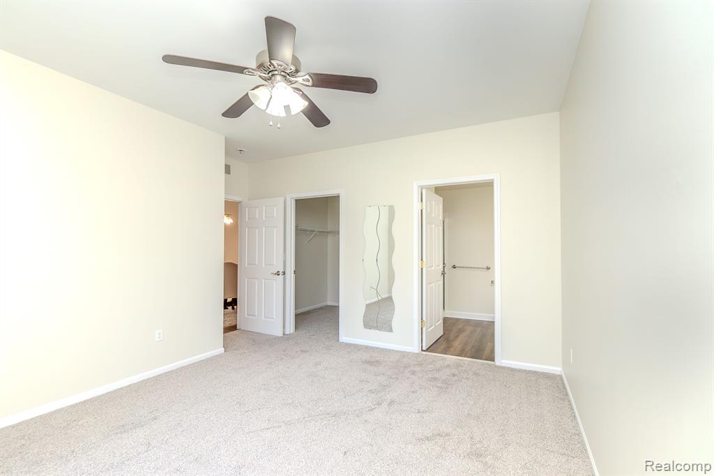 8106 CHESAPEAKE Circle, Walled Lake, MI 48390 — Photo 28