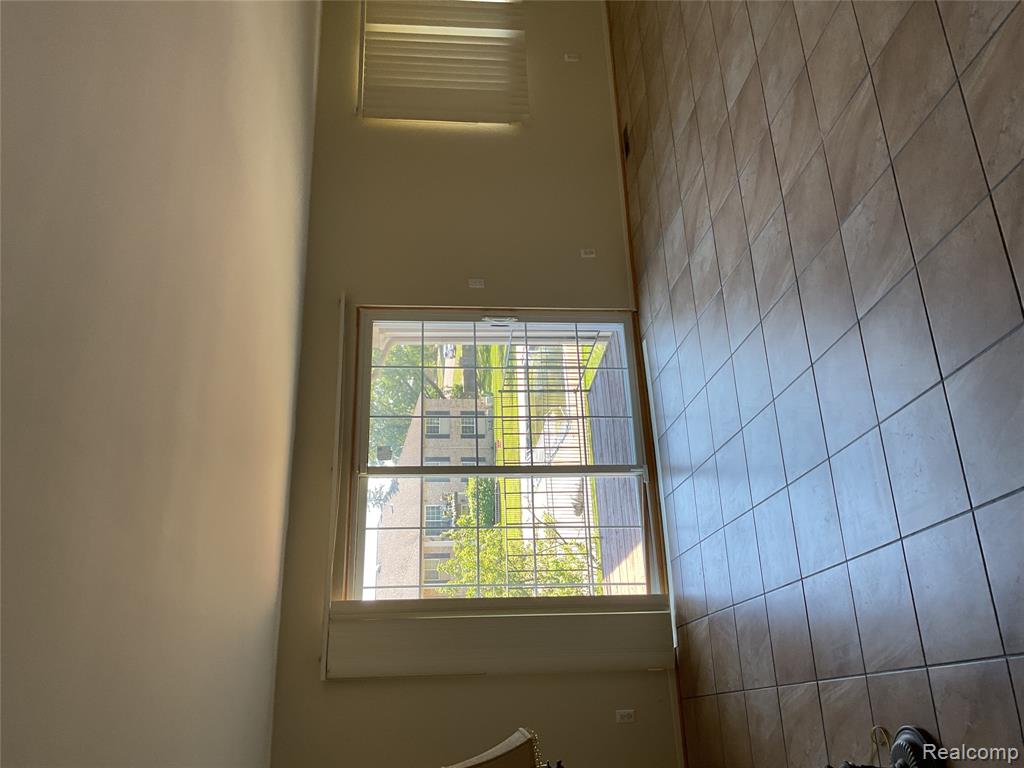 6103 Orchard Lake Road, 203, West Bloomfield, MI — Photo 2