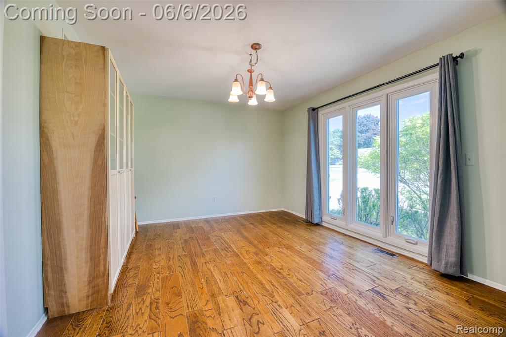 36275 Congress Road, Farmington, MI 48335 — Photo 13