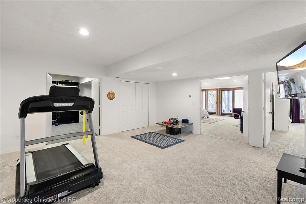 1808 Moors Court, Bloomfield Hills, MI, 48302