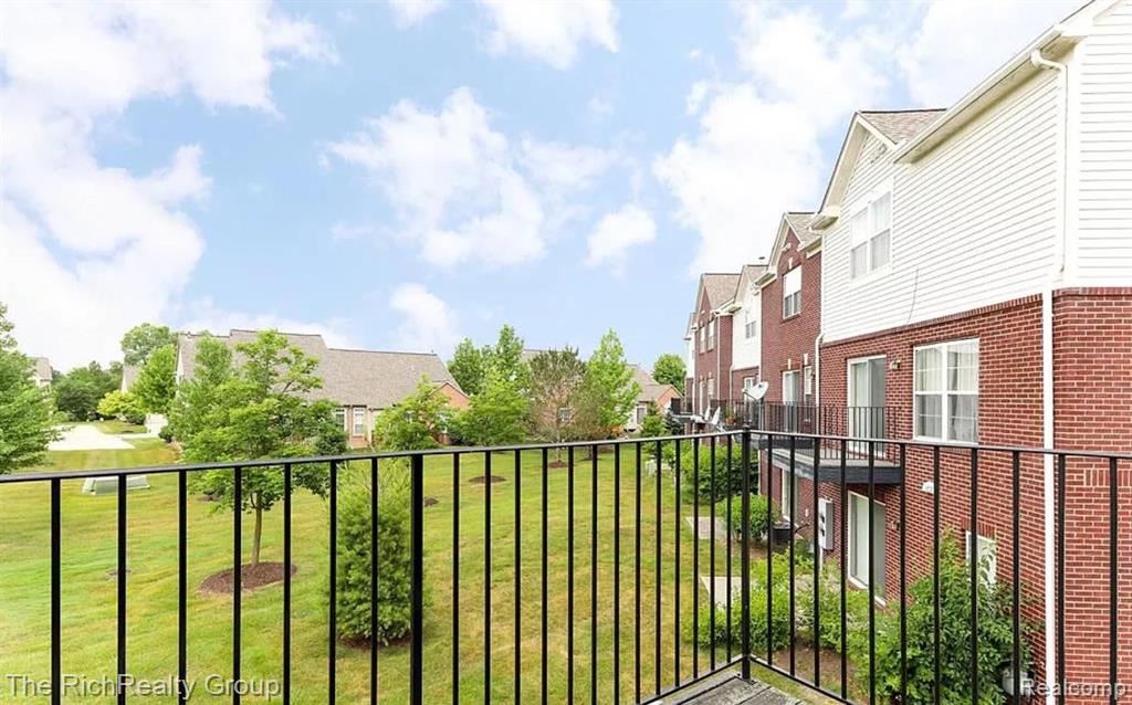 502 CHERRY ORCHARD Road, Canton, MI 48188 — Photo 29