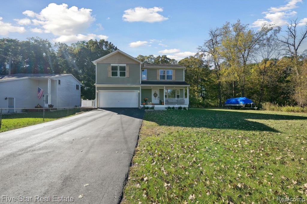 490 CLAYBURN Boulevard, Waterford, MI 48327 — Photo 45