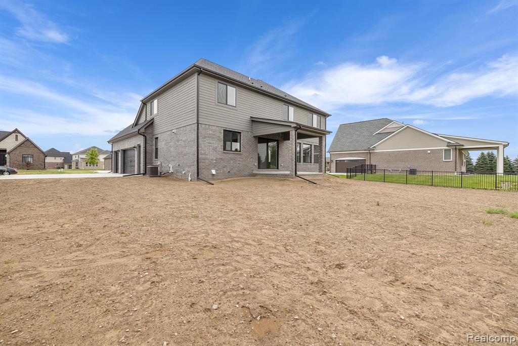 2166 Heidi Dr, Oxford, MI 48370 — Photo 3
