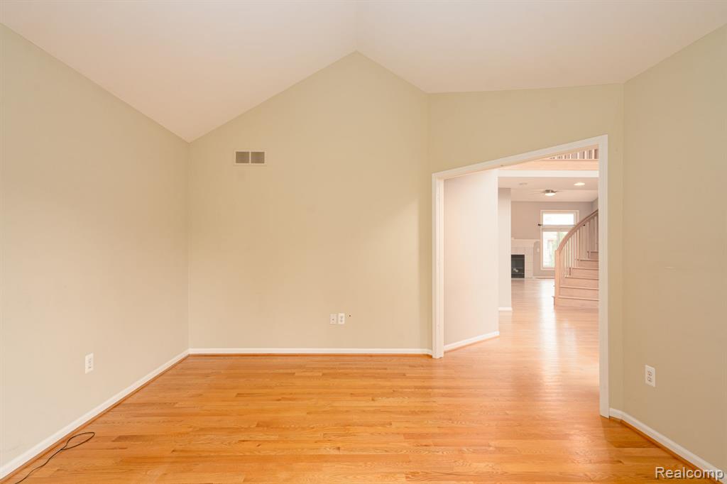 47248 Malburg Way Drive, Macomb, MI 48044 — Photo 15