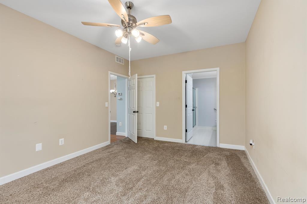 44264 PRINCETON Drive, Clinton Twp, MI 48038 — Photo 15