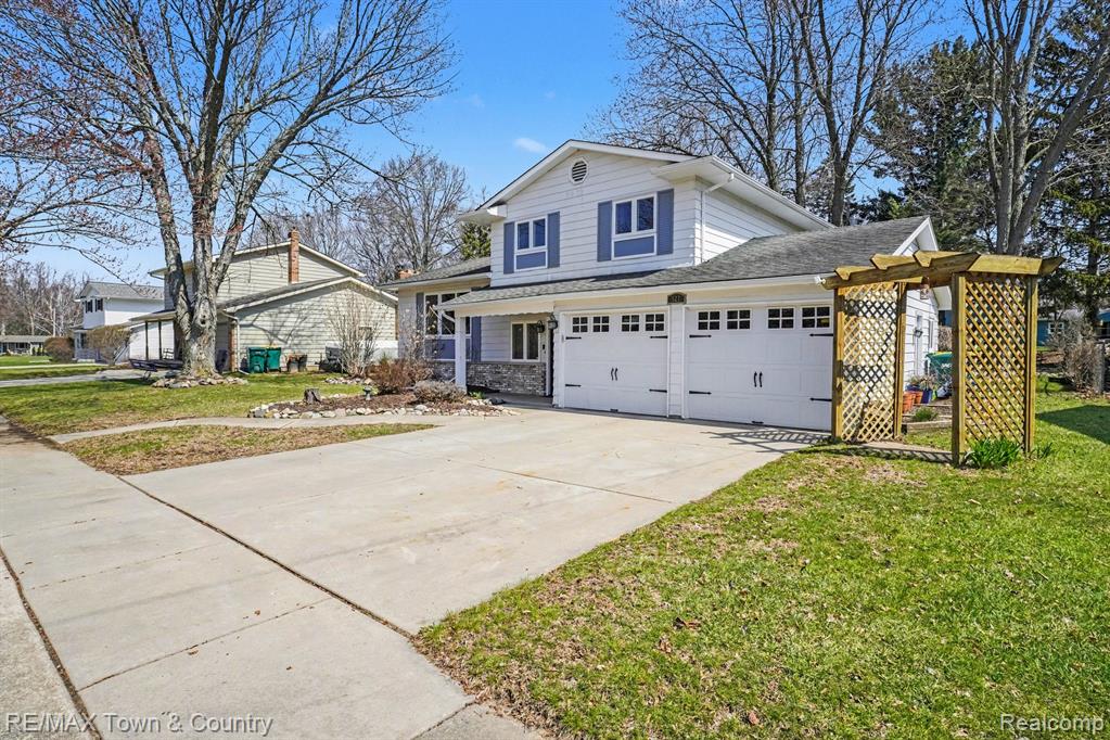 527 Spring Lane, Flushing, MI 48433 — Photo 31