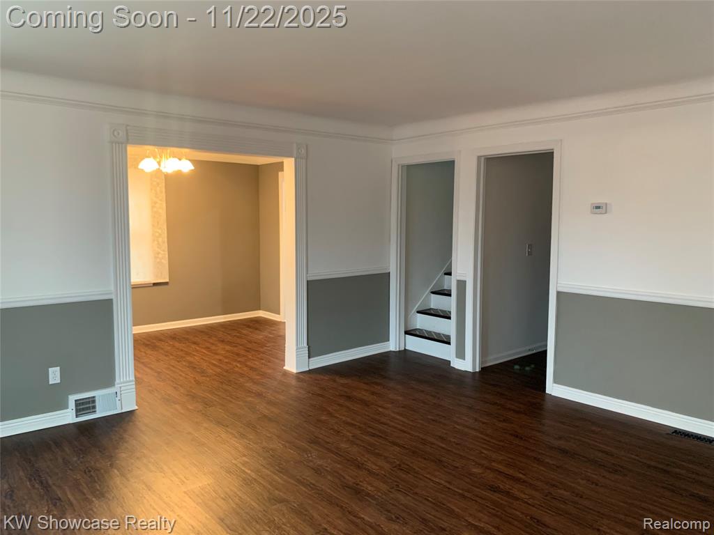 462 Algene Street, Lake Orion, MI 48362 — Photo 8