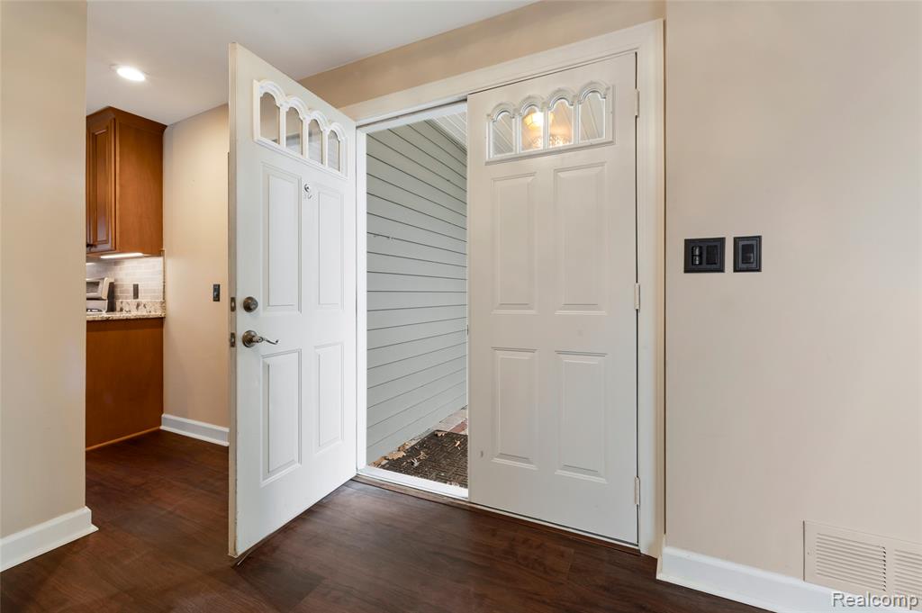 4651 Eddystone Circle, Clarkston, MI — Photo 15