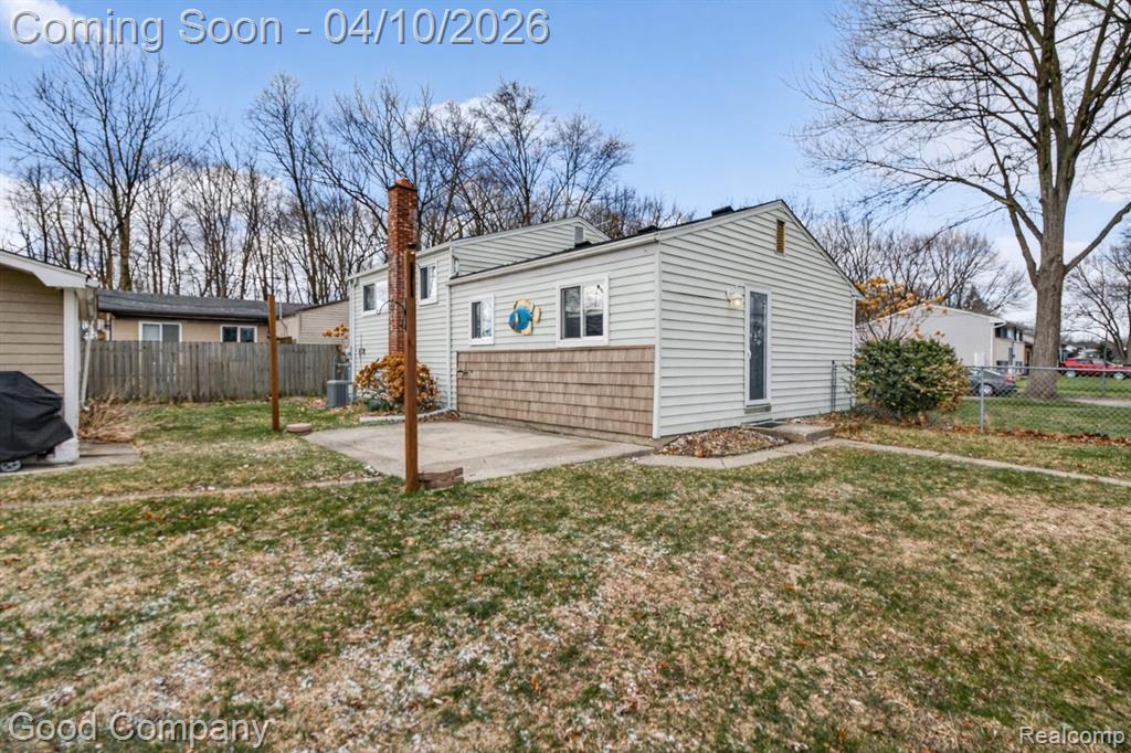 41036 Paign Drive, Sterling Heights, MI 48313 — Photo 32