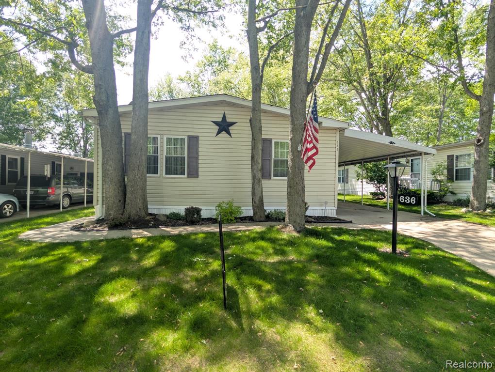 636 Park View, Clio, MI 48420 — front exterior