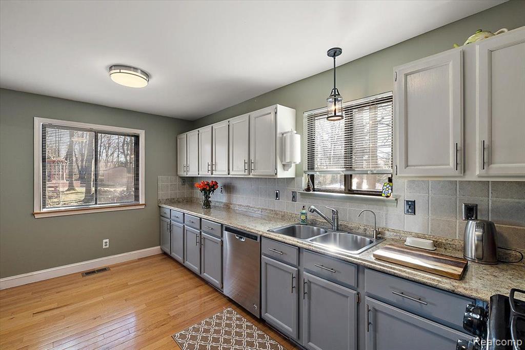 5621 SALLY Road, Clarkston, MI 48348 — Photo 14
