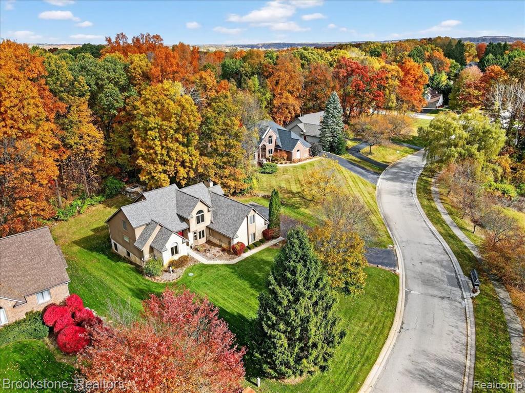 9748 Forest Ridge Drive, Clarkston, MI 48348 — Photo 10