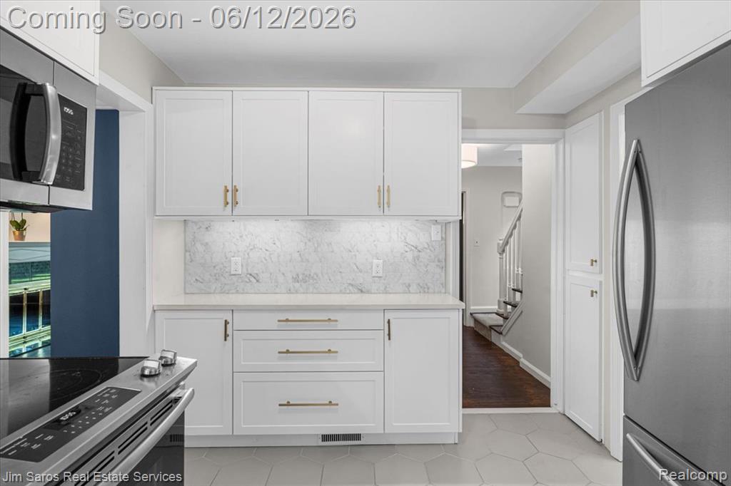 451 Moran Road, Grosse Pointe, MI 48236 — Photo 10