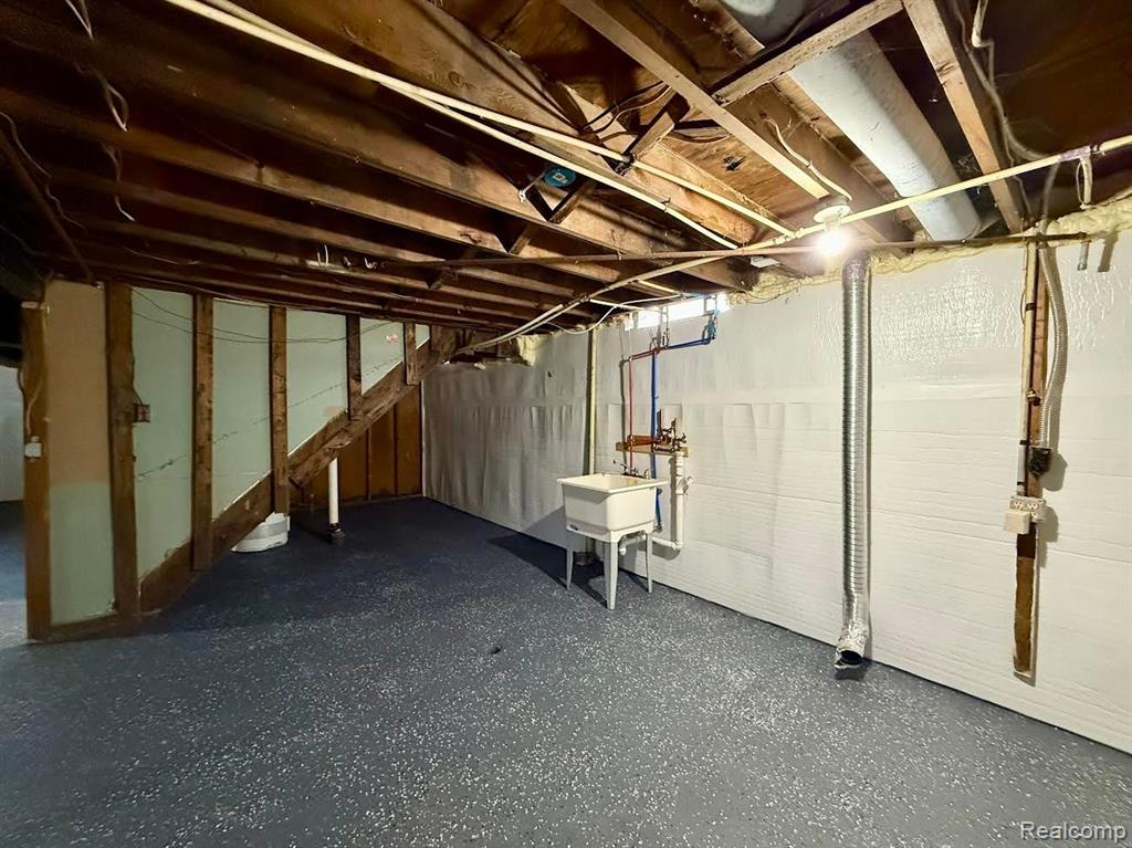 61 COURT Street, Pontiac, MI 48342 — Photo 32